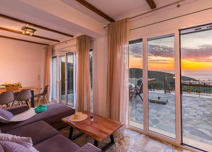 Cassandra Fiskardo By * Vingli