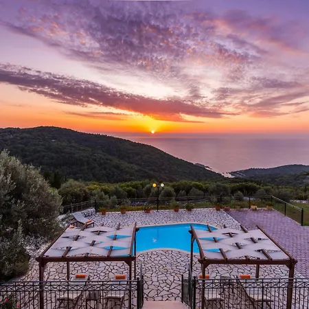 Willa Cassandra Fiskardo By Vingli