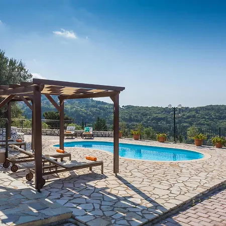 Willa Cassandra Fiskardo By